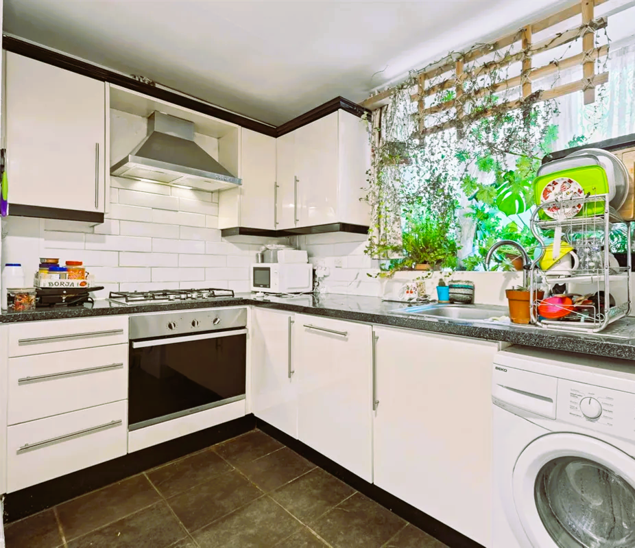 Kitchen.PNG