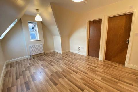 1 bedroom apartment to rent, North Common Road, Ealing
