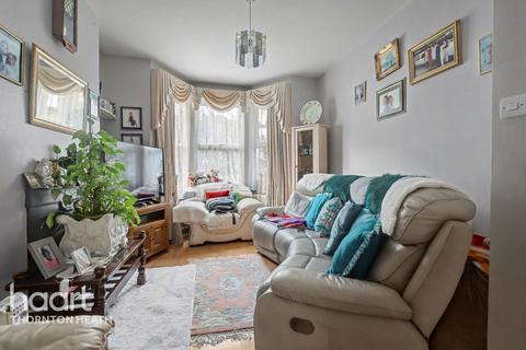 undefined, Whitehorse Lane, London