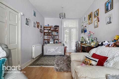 undefined, Whitehorse Lane, London