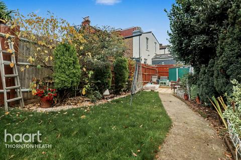 Whitehorse Lane, London