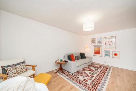 undefined, Elver Gardens, London E2