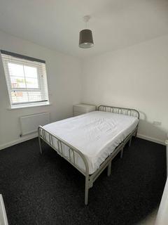 3 bedroom detached house to rent, 9 Robin Close, CV4 8NJ