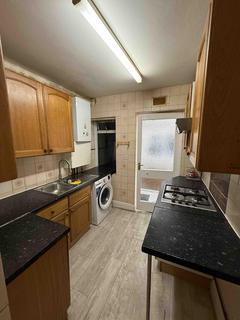 2 bedroom terraced house to rent, UB6 7EH