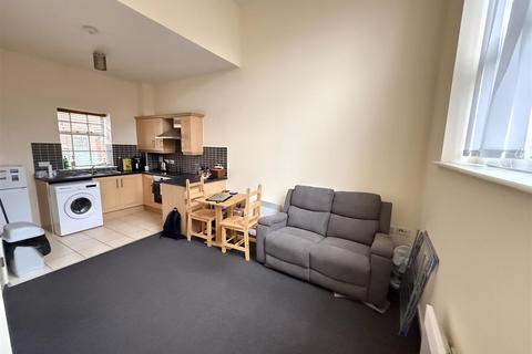 undefined, Caroline Court, Burton On Trent DE14