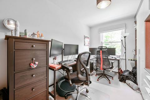 2 bedroom flat to rent, Mycenae Road, Blackheath, London, SE3
