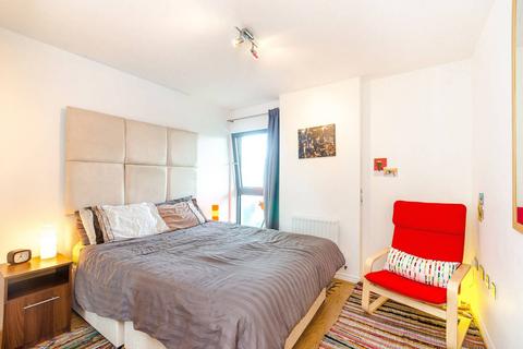 1 bedroom flat to rent, Oval Road, Camden Town, London, NW1