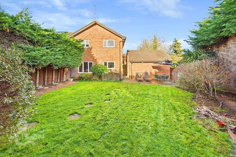 4 bedroom detached house for sale, Grovebury Close, Brundall, Norwich