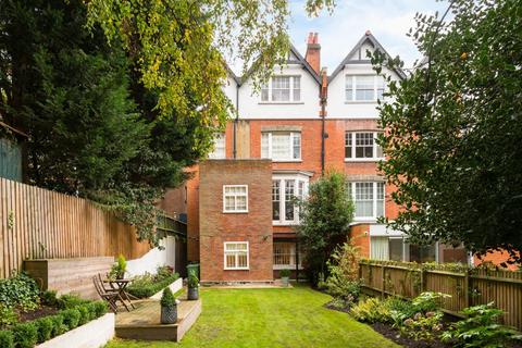 2 bedroom flat to rent, Netherhall Gardens, Hampstead, London, NW3