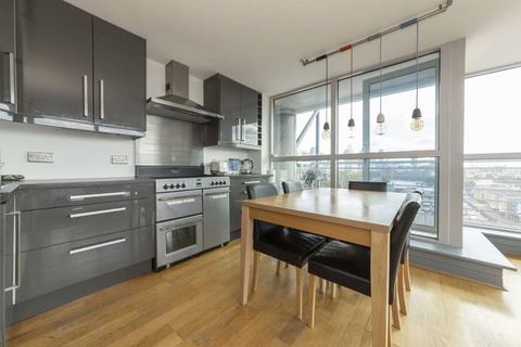 2 bedroom flat to rent, Sweden Gate, London SE16