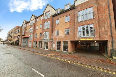 undefined, Oak End Way, Gerrards Cross SL9