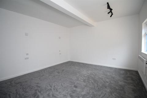 3 bedroom semi-detached house to rent, The Street, Ashford TN26