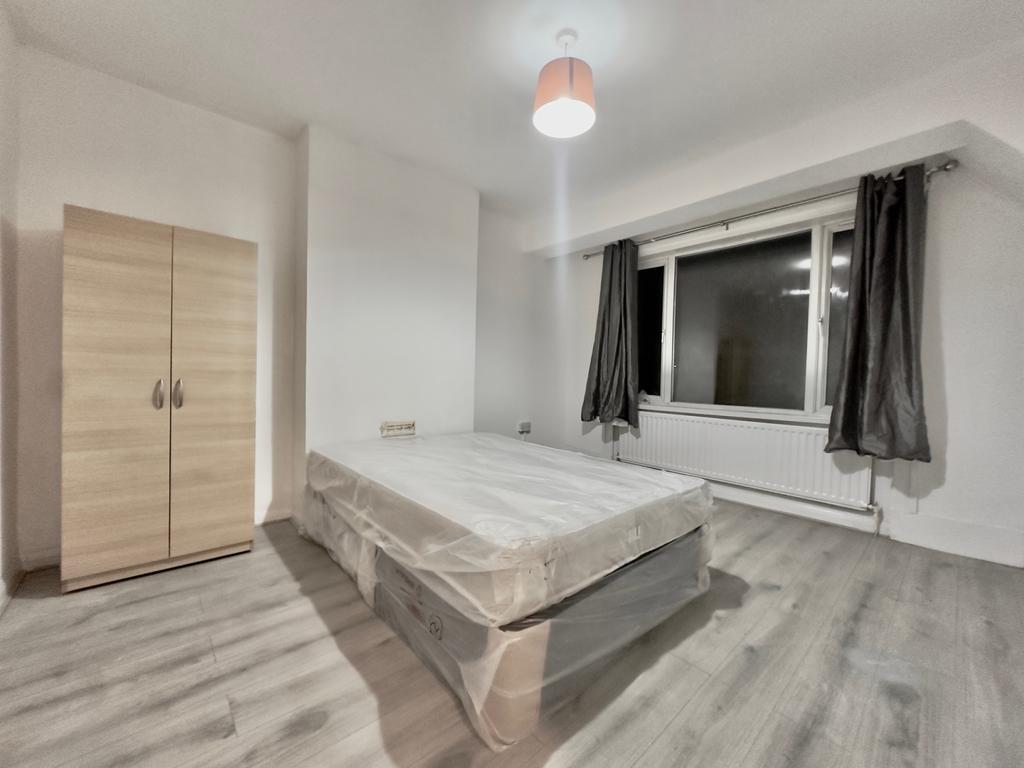 1 bed studio to rent Edgehill Road, Mitcham CR4