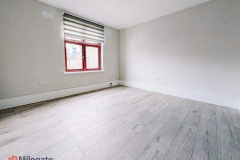 undefined, Brighton Road, Purley CR8