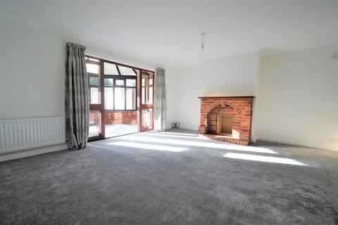 3 bedroom semi-detached bungalow to rent, Westbourne, Bournemouth