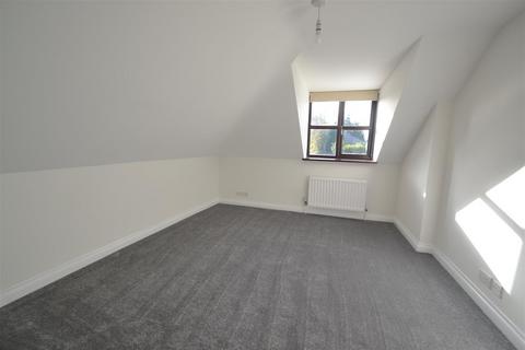 3 bedroom semi-detached bungalow to rent, Westbourne, Bournemouth