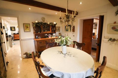 4 bedroom semi-detached house for sale, Old Road, Glossop SK13