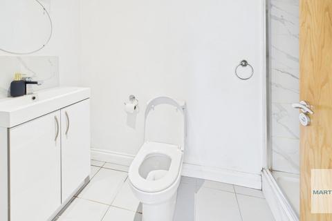 3 bedroom apartment to rent, Station Road, Sutton Coldfield
