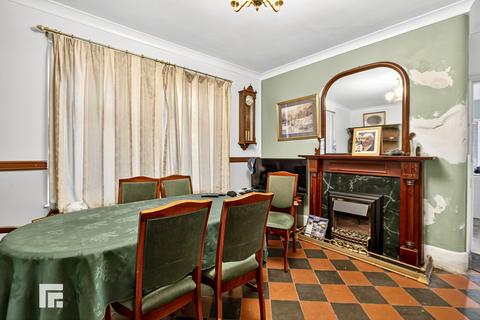 5 bedroom terraced house for sale, Cymmer Street, Grangetown, Cardiff