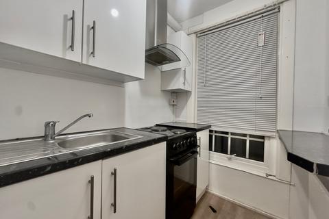 undefined, Fernlea Road, CR4