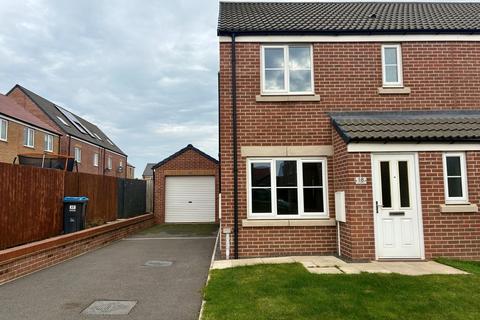 3 bedroom semi-detached house to rent, Brickside Way, Northallerton