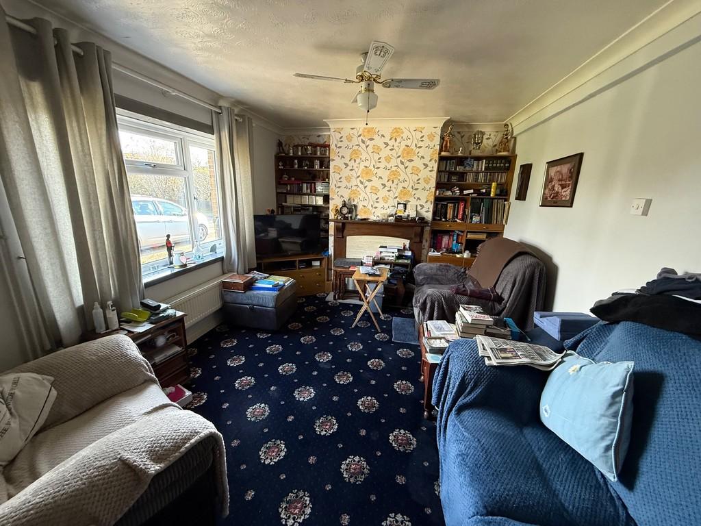 Lounge 1