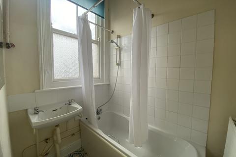 undefined, Elm Grove, PO5