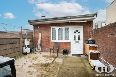 undefined, Ranelagh Road, Southall