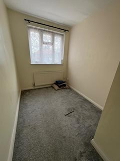 1 bedroom semi-detached house to rent, Lady Margaret Road, Southall