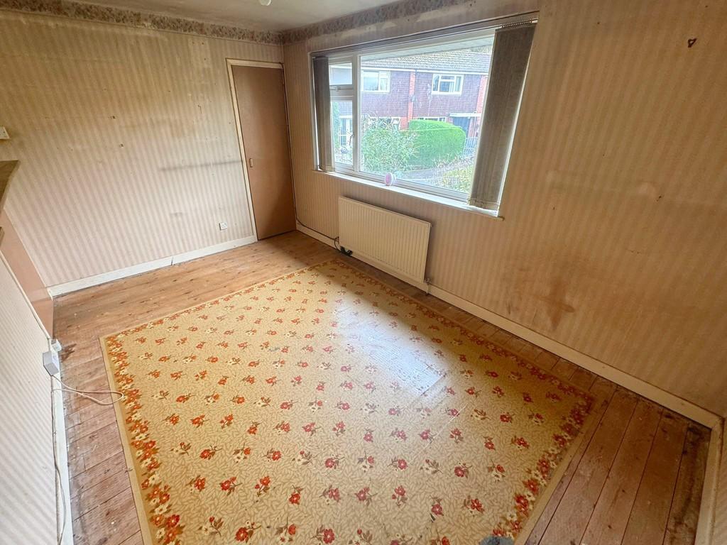 Bed 1 to wardrobe over stairs