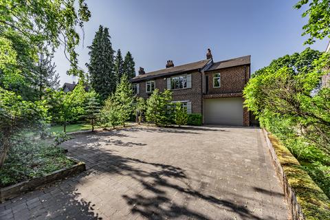 5 bedroom detached house to rent, Ladythorn Crescent, Bramhall, Stockport