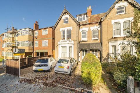 Hopton Road, London SW16