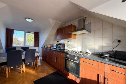 2 bedroom semi-detached house to rent, Headstone Lane, North Harrow, Middlesex HA2