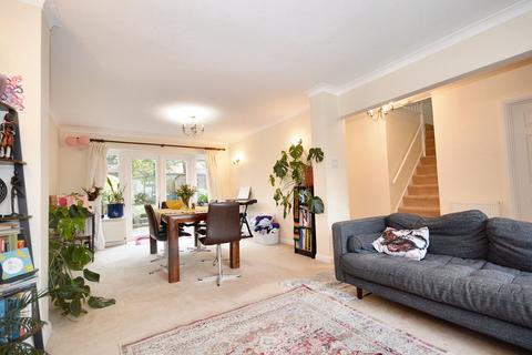 undefined, The Spinney, Beaconsfield HP9