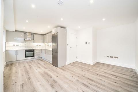 undefined, Swan Street, Isleworth TW7