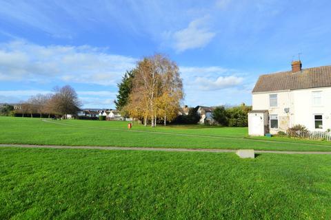 2 bedroom end of terrace house for sale, Malling Road, Snodland ME6