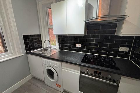 2 bedroom apartment to rent, BH2 NORWICH MANSIONS, Bournemouth