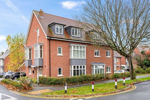 1 bedroom flat for sale, Bluebell Gardens, Folkestone, CT20