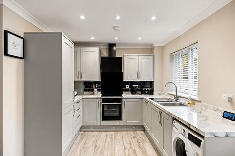 1 bedroom flat for sale, Bluebell Gardens, Folkestone, CT20