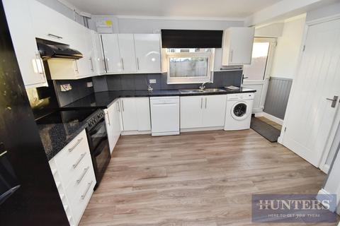 2 bedroom end of terrace house to rent, Tansley Avenue, Wigston