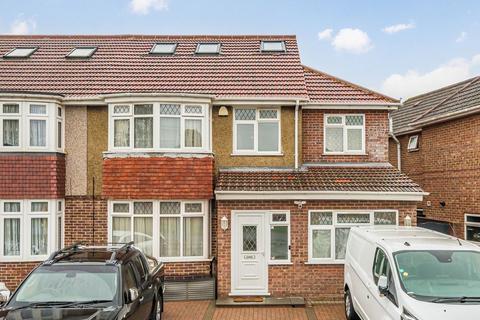 undefined, Stirling Road, Hayes UB3