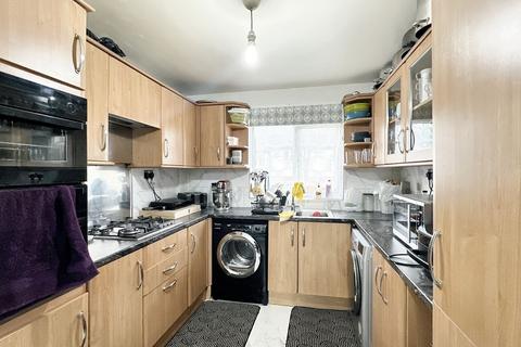 3 bedroom semi-detached house for sale, Malham Way, Oadby, LE2