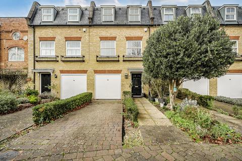 undefined, Layton Place, Kew, Richmond, Surrey, UK