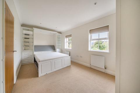 undefined, Layton Place, Kew, Richmond, Surrey, UK