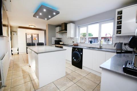 undefined, Swallow Close, Uttoxeter