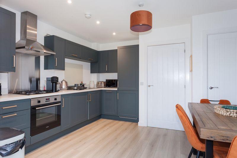 Dining kitchen