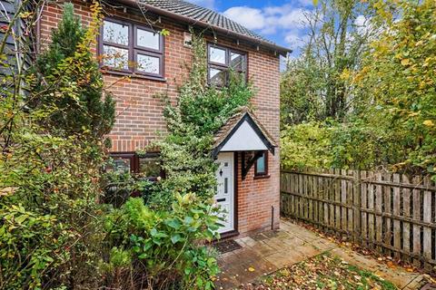 undefined, Silver Tree Close, Chatham