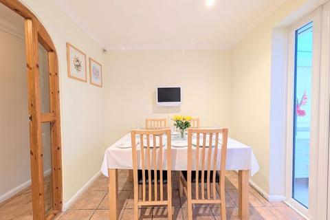 2 bedroom detached bungalow for sale, FREEMAN COURT, HOLTON LE CLAY