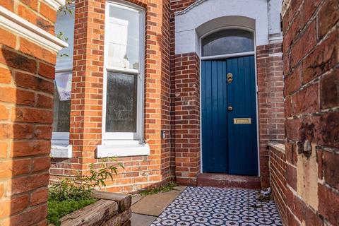 4 bedroom terraced house for sale, Lawrence Road, Southsea