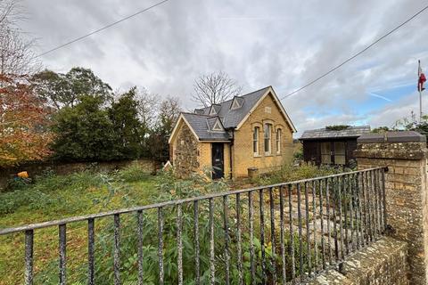 1 bedroom detached house for sale, Havenstreet Main Road, Havenstreet PO33